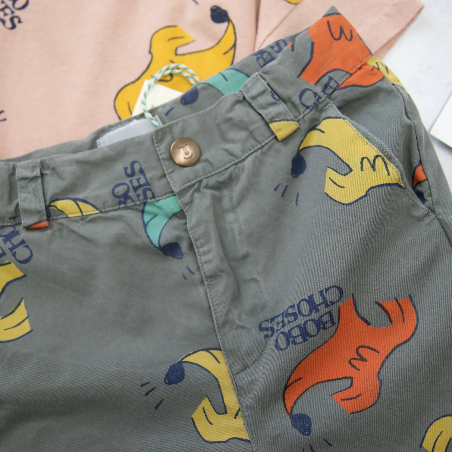 Bobo Choses Shorts> Sniffy Dog All Over Woven Bermuda Shorts