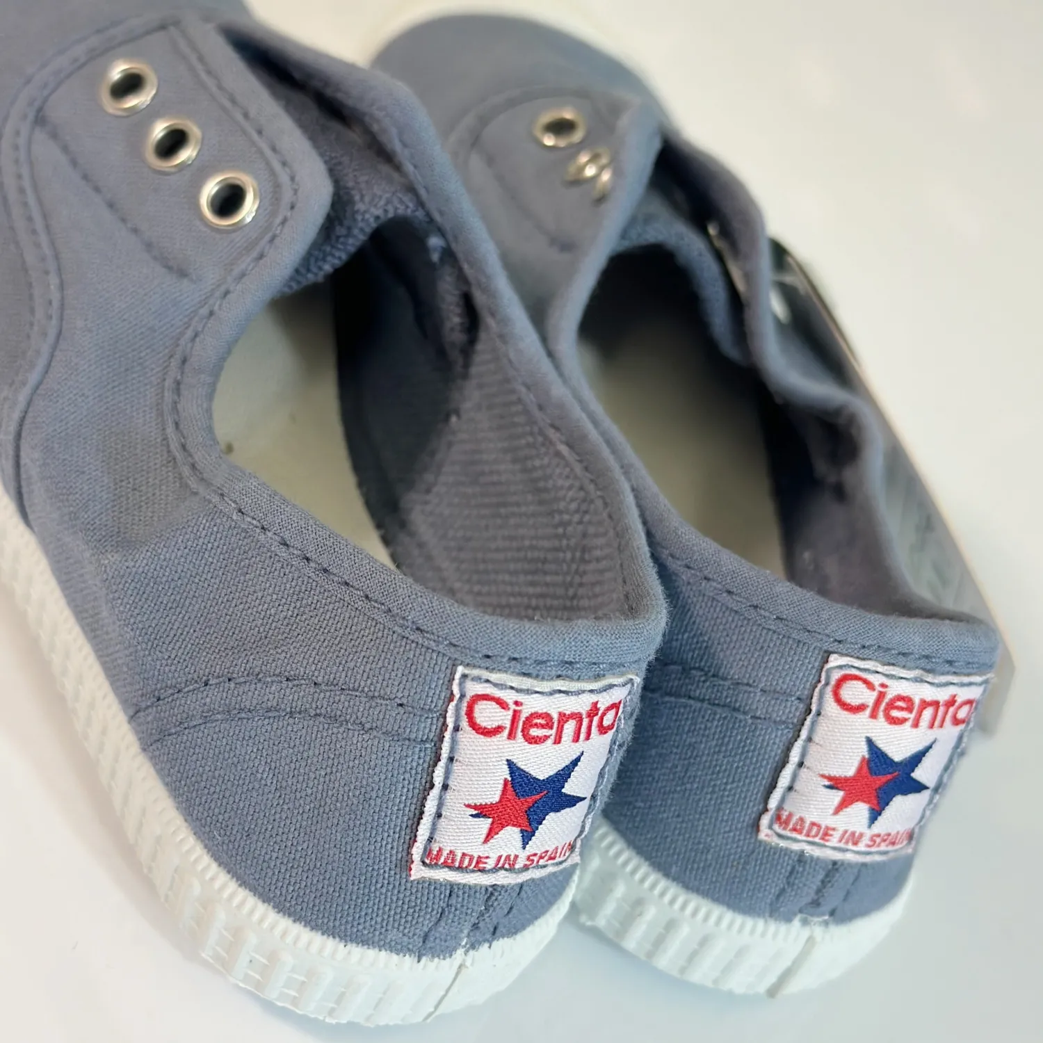 Cienta Shoes> Kids Canvas Slip On Sneakers Ciel Delav