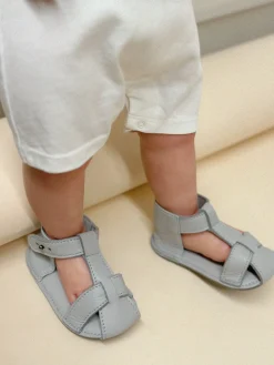 ili + charlie Shoes><noscript><img width=