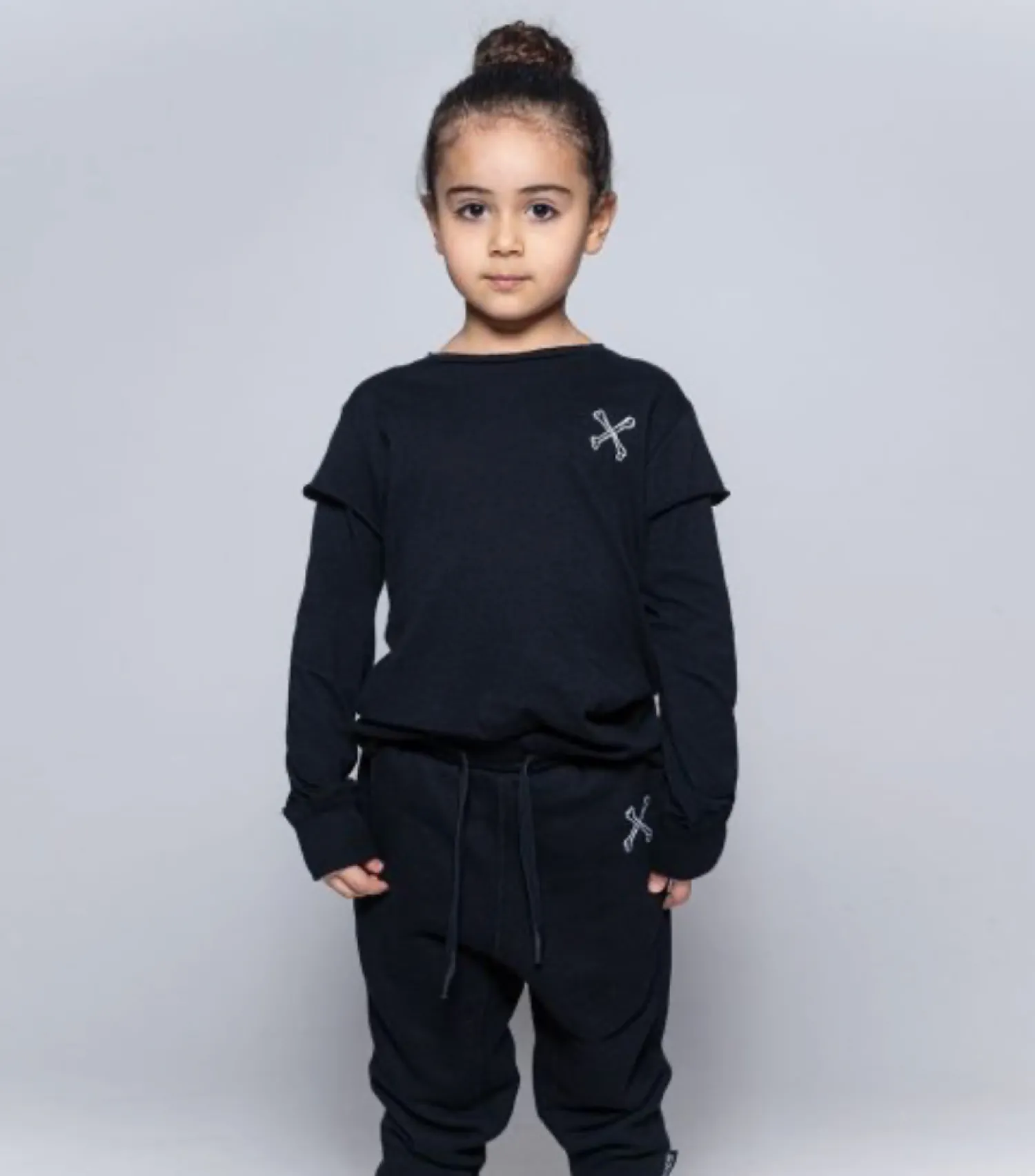Nununu World Blouses> Attention T-Shirt Black