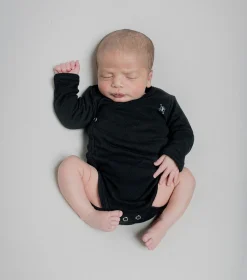 Nununu World Onesies> Baby Soft Envelope Bodysuit White