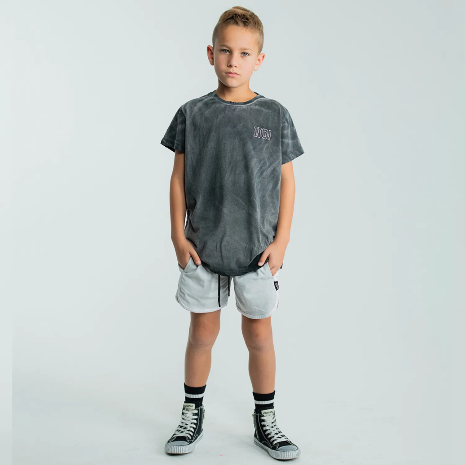 Nununu World Shorts> Small No T Shirt